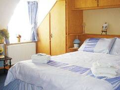 Killarney Cabin | Killarney, Farmhouse/Cottage "Carrig Lodge"