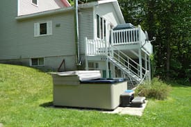 La Vallee-de-la-Gatineau Regional County Municipality Cabin | LAC CARDINAL COTTAGE DENHOLM QUEBEC