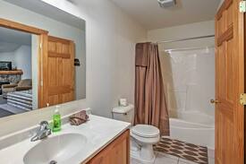 Oglesby Resort | Excellent location, Utica