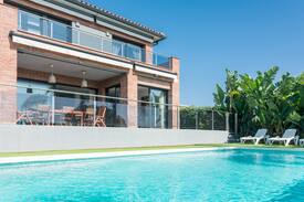 Caldes d'Estrac Villa | HomeHolidaysRentals Adonis- Costa Barcelona