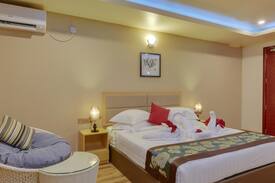 Thulusdhoo Island Hotel | SEASON PARADISE MALDIVES EXUCUTIVE SUITE