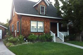 St. Helena House | St.Helena walk to Main Street/monthly rental