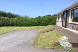 Dingle House | Tigh na Gleanna. Home from home for your stay.