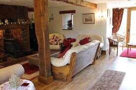 Usk House | Usk Country Cottages -Oak Cottage