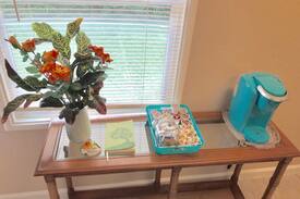Downtown House | Private Cottage, WALK TO DOWNTOWN CAMPBELL!
