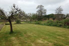 Moneygall Cabin | Idyllic secluded Walled Garden Cottage Retreat