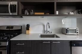 Hayes Valley Apartment | Sonder | Hayes Valley | Ideal 1BR + Balcony