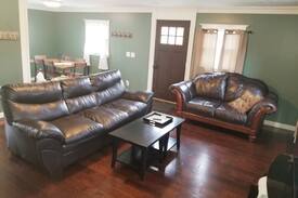 Wilson House | Village Home Near Lake, Niagara Falls, Wineries