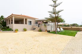 Rethymno House | Bella Vista, Beach House!