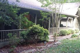 Byrdstown House | Mountain View, Star Point Village, Must see home