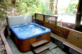 Cazadero House | CAZ HEAVEN: Pvt Hillside Hot Tub@Redwoods