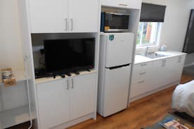 Thirroul House | Thirroul Beachside, Studio 6 Near Wollongong City