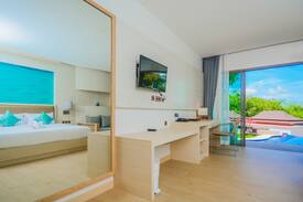 Wichit Apartment | Delightful Deluxe in Panwa!