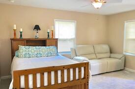 Downtown House | Private Cottage, WALK TO DOWNTOWN CAMPBELL!