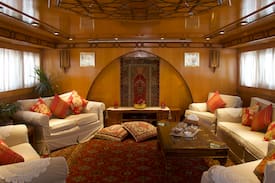 Muscat Boat Rental | Luxury Yacht in Muscat