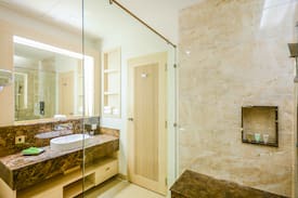 Wichit Apartment | Delightful Deluxe in Panwa!
