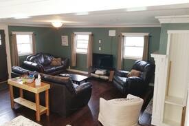 Wilson House | Village Home Near Lake, Niagara Falls, Wineries