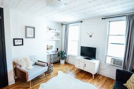 Williamsburg Apartment | North Williamsburg whole apt - Off the BEDFORD L