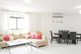 Marsaskala Apartment | Spacious 3 bed aprtmnt by the beach