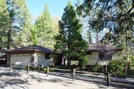 Bass Lake House | Bass Lake Vacation Home Summer & Winter