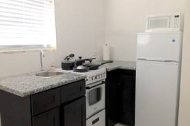 Nassau Apartment | The Sunset Stay - Unit 3