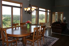 Verona House | Springdale Inn