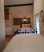 Brynamman Cabin | Pentwyn Barn, upper brynamman