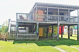 Surfside Beach House | Wine Down at Surfside Beach, TX