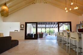 Sint Michiel Villa | EXCLUSIVE BLUE BAY BEACH VILLA