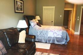 Balfour House | Kootenay Wild’s West Arm Suite 2of3
