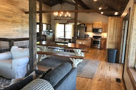 New Albin Cabin | Dear Camp-Incredible bluff views New Albin, IA