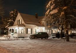 Franconia House | Franconia Notch Farmhouse