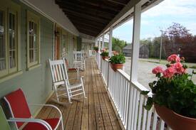 Lincolnville Hotel | Poppy Room