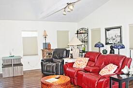 Surfside Beach House | Wine Down at Surfside Beach, TX