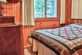 Hazelhurst Cabin | Wildflower 2bdr Black's Cliff Resort Fireplace