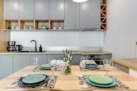 Old Town Apartment | Granary Island - Deluxe One Bedroom Apartment