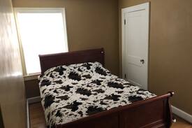 Grandview Heights House | Grandview Home 3 Bedroom 3 Beds