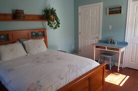 Jemseg Cabin | Cozy space for a night or two!