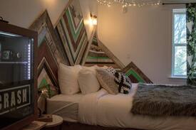 Downtown Edmonton Hotel | BOUTIQUE HOTEL | BESIDE ROGERS PLACE | LUX ....