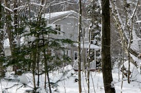 La Vallee-de-la-Gatineau Regional County Municipality Cabin | LAC CARDINAL COTTAGE DENHOLM QUEBEC