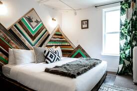 Downtown Edmonton Hotel | BOUTIQUE HOTEL | BESIDE ROGERS PLACE | LUX ....