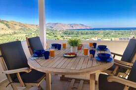 Kavallos House | Villa Mandeville