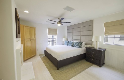 Marina del Rey House | Home Theater Beach House