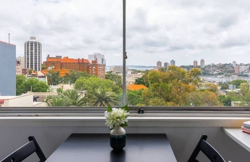Kings Cross Apartment | Views to die for/Studio Rushcutters Bay/PARKING