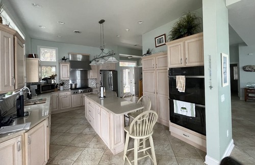 Erie House | Beautiful Beachfront Property. Available lunar eclipse week! Path of totality 😎