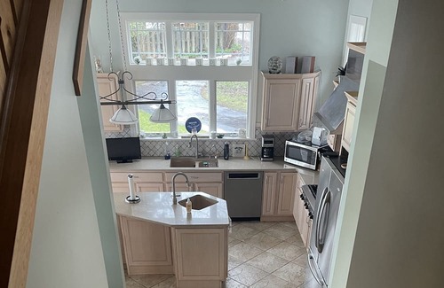 Erie House | Beautiful Beachfront Property. Available lunar eclipse week! Path of totality 😎