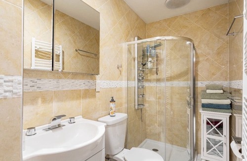 Monroe Villa | Villa Verde B&B, bsm, Greenwood Lake NY