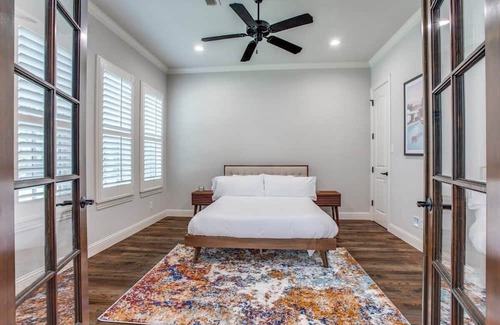 Vickery Place House | Luxury Estate At Lower Greenville
