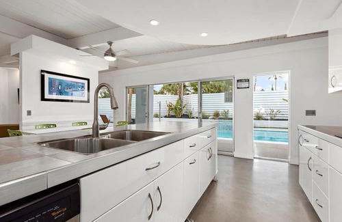 Racquet Club Estates House | ✪ Mid-Century Modern 'Palm Springs Social House' ✪