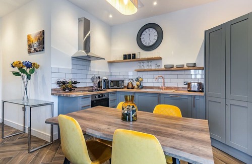 Sowerby Bridge Cottage | 2 bedroom accommodation in Rishworth